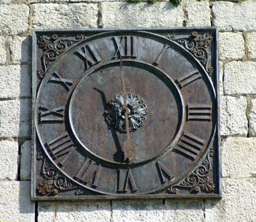 Horloge de l'église de Osse, photo J. Masset