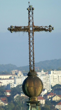Croix du clocher de la cathédrale Saint-Jean, photo J. Masset