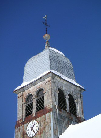 Le clocher de l'église de Bellefontaine avant sa restauration, photo O. Pernot