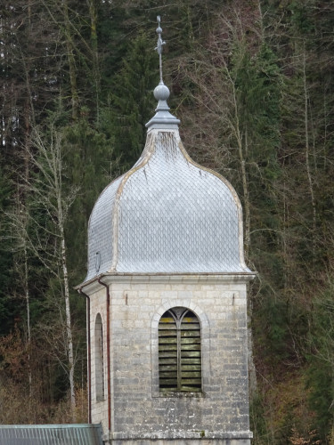 Clocher comtois de Chaux-des-Crotenay (39) photo O. Pernot