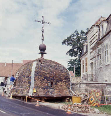 L'ancien clocher de Lombard à terre, photo R-N. Laurençot