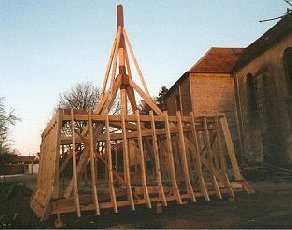 Restauration de la charpente du clocher de Saône, photo Gilbert Vaucher